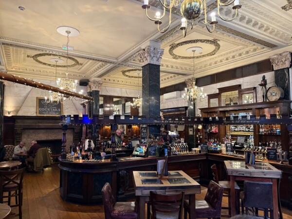 Best Sports Bars in Glasgow - Drum & Monkey