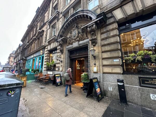 Best Sports Bars in Glasgow - Drum & Monkey