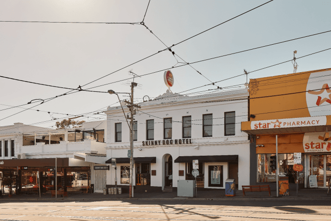 Best Sports Bars in Melbourne - Skinny Dog Hotel