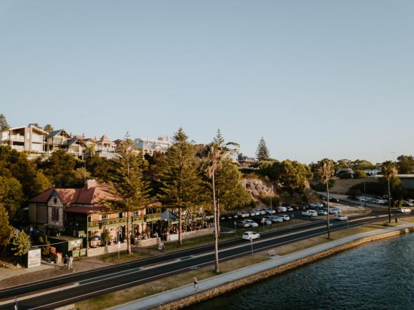 Best Sports Bars in Fremantle East - The Left Bank