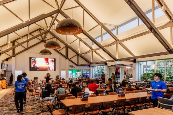 Best Sports Bars in Durack - Durack Tavern