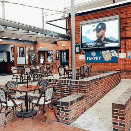 Best Sports Bars in Richmond - London Tavern Hotel
