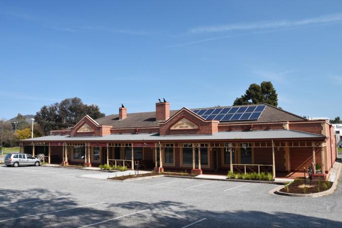 Best Sports Bars in West Wodonga - Edwards Tavern Wodonga