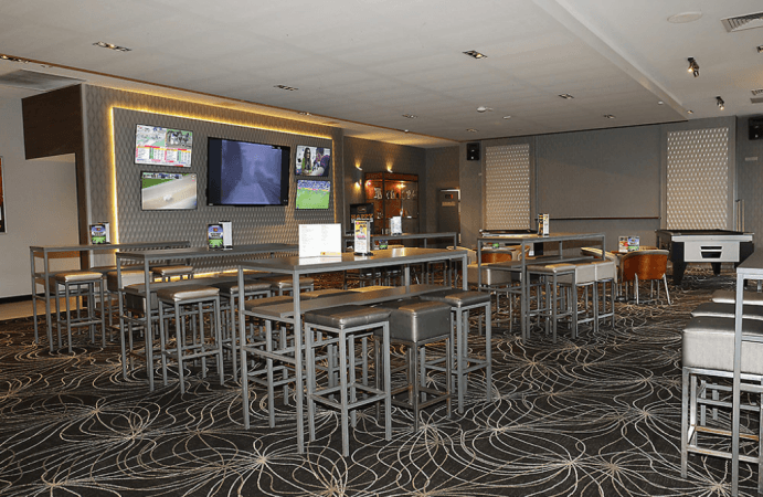 Best Sports Bars in Melbourne - Roxburgh Park Hotel