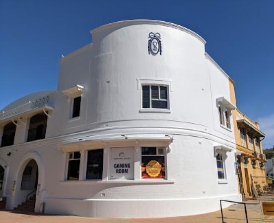 Best Sports Bars in North Ward - Seaview Hotel