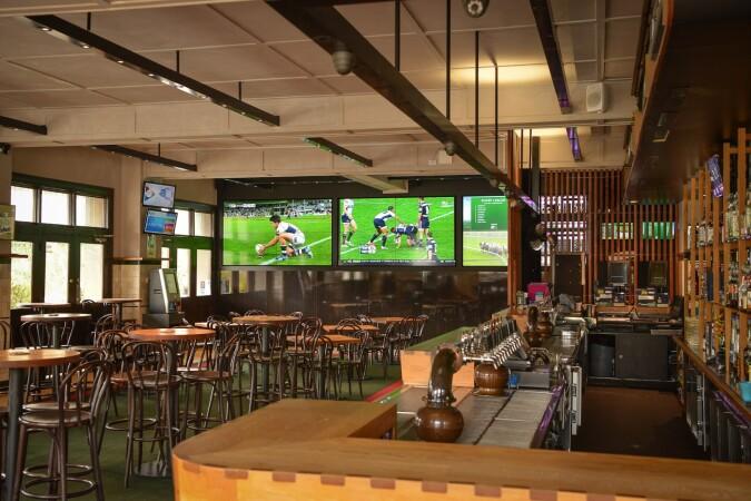 Beste Sportsbars in Mortlake - Palace Hotel