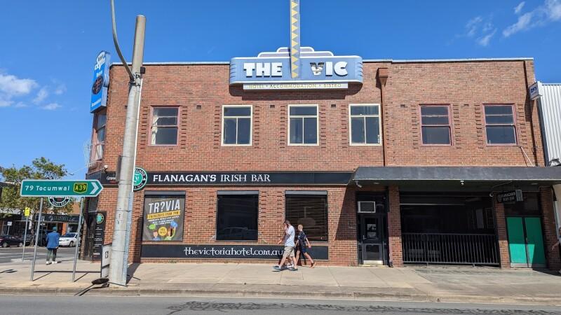 Best Sports Bars in Shepparton - Victoria Hotel