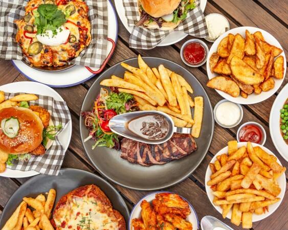 Best Sports Bars in Fitzroy - The Royal Derby Hotel