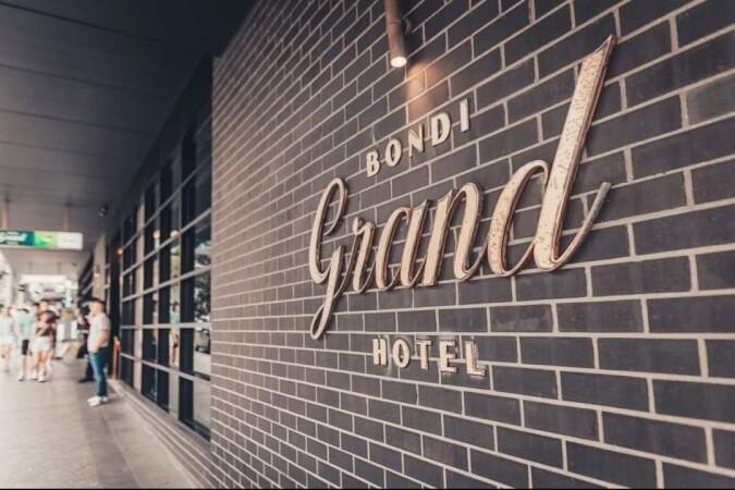Best Sports Bars in Bondi Junction - The Grand Hotel