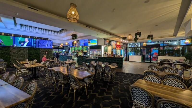 Best Sports Bars in SALAMANDER BAY - Salamander Hotel
