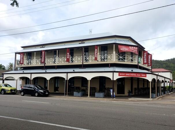 Best Sports Bars in West End - West End Hotel Townsville