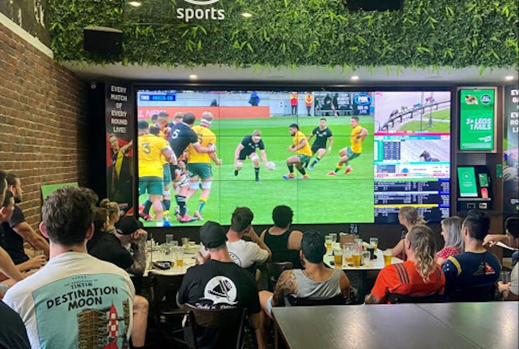 Best Sports Bars in Mountain Creek - Brightwater Hotel