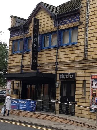 Best Sports Bars in Ayr - Stage Door Cafe