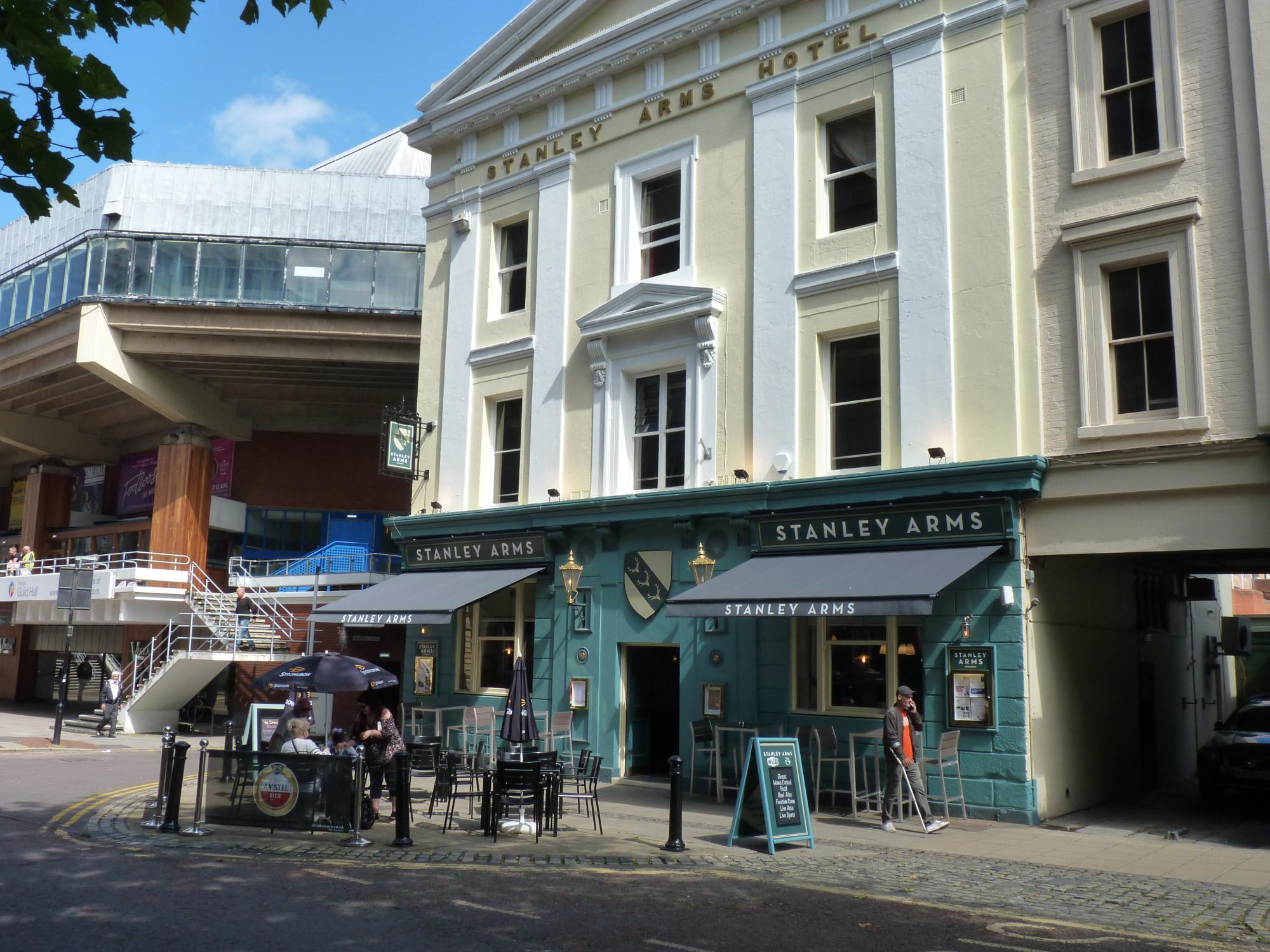 Best Sports Bars in Preston - Stanley Preston