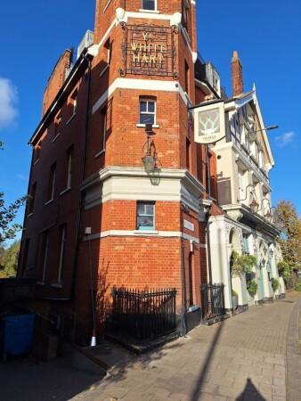 Best Sports Bars in London - White Hart, Barnes