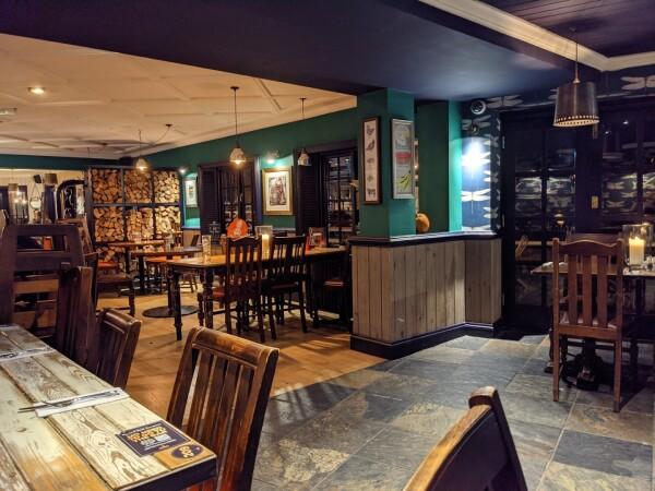 Best Sports Bars in Newbury - Lock Stock And Barrel