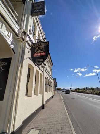 Best Sports Bars in Devonport - Alexander Hotel