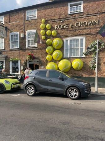 Best Sports Bars in London - Rose and Crown