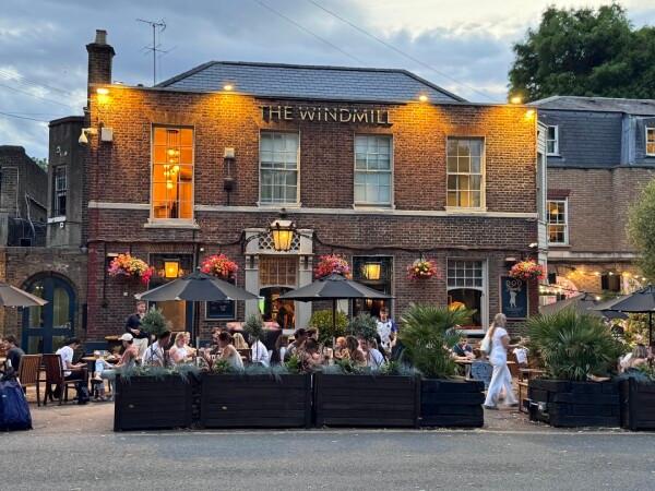 Best Sports Bars in London - Windmill, Clapham