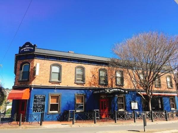 Best Sports Bars in Launceston - Sporties Hotel