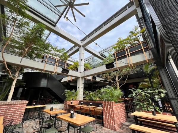 Best Sports Bars in St Kilda - Village Belle Hotel