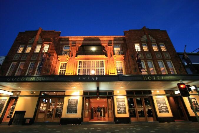 Best Sports Bars in Double Bay - Golden Sheaf Hotel