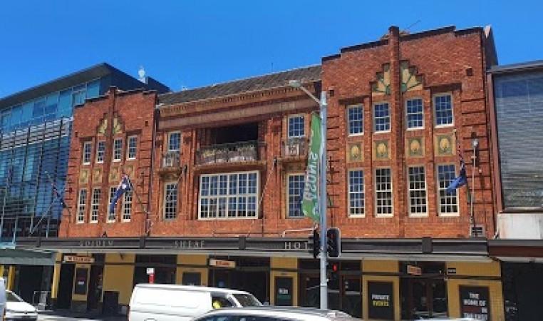 Best Sports Bars in Double Bay - Golden Sheaf Hotel