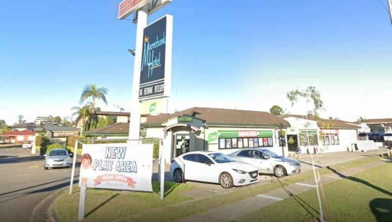 Best Sports Bars in MOOREBANK - Moorebank Hotel