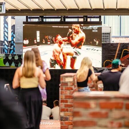 Best Sports Bars in Fortitude Valley - Osbourne Hotel