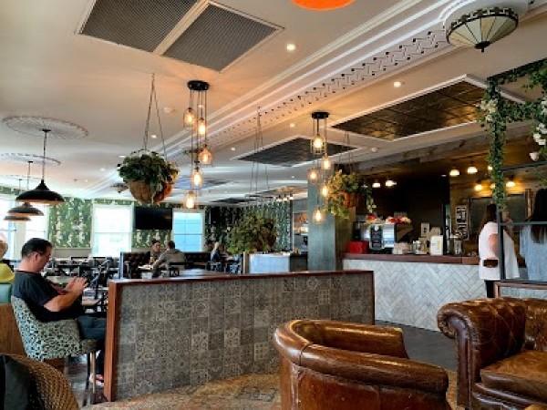 Best Sports Bars in BONDI JUNCTION - Tea Gardens Bondi