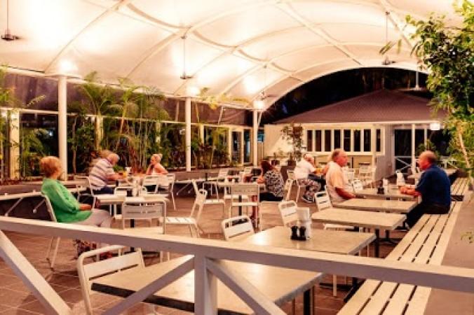 Best Sports Bars in WEST MACKAY - Shamrock Hotel Mackay