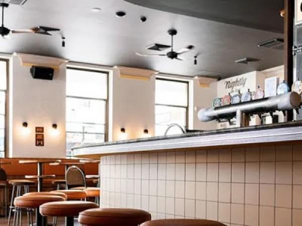 Best Sports Bars in Enmore - Enmore Hotel