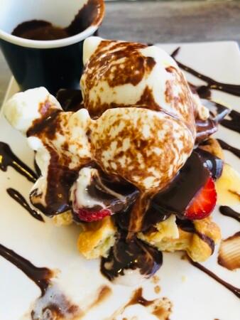 Best Sports Bars in BUDGEWOI - Halekulani Bowling Club
