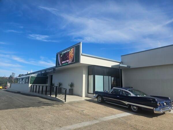 Best Sports Bars in Fairy Meadow - Cabbage Tree Hotel