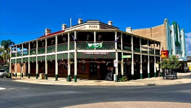 Best Sports Bars in MUDGEE - The Lawson Park Hotel