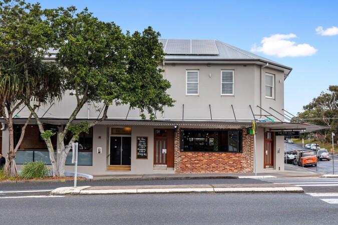 Best Sports Bars in COFFS HARBOUR - Pier Hotel