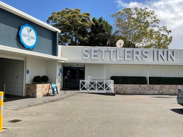 Best Sports Bars in Port Macquarie - Settlers Inn Port Macquarie