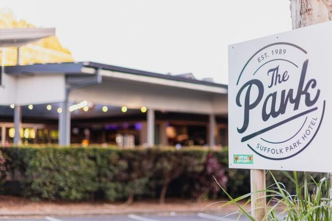 Best Sports Bars in Suffolk Park - The Park Hotel