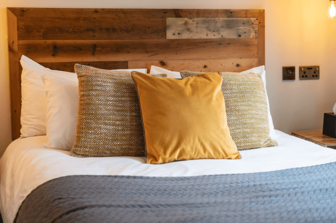 Best Sports Bars in Exeter - The Turk's Head