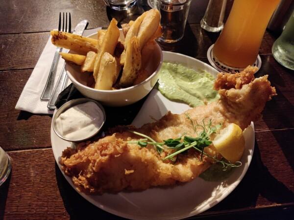 Best Sports Bars in Dublin 2 - Lundy Foot's