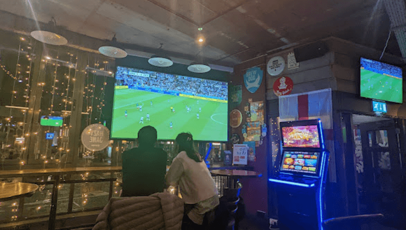 Best Sports Bars in Manchester - Directors Box Manchester