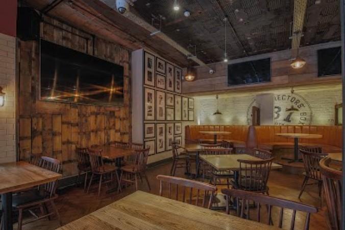 Best Sports Bars in Manchester - Directors Box Manchester