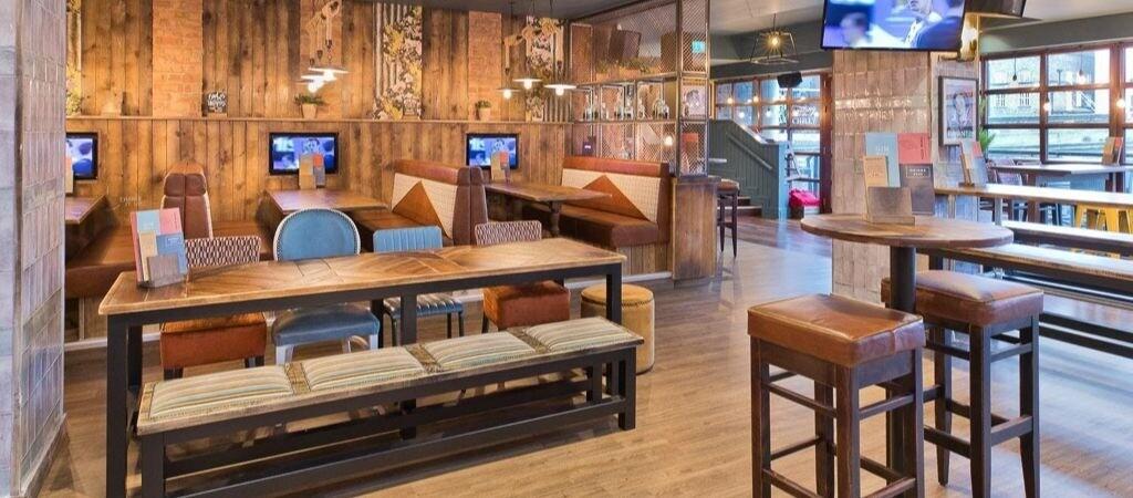 Best Sports Bars in York - Tank And Paddle York