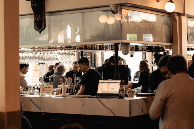 Best Sports Bars in richmond - Spread Eagle Hotel