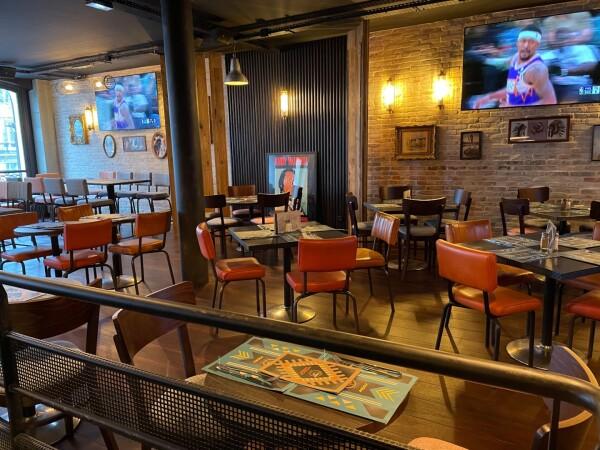 Les Meilleurs Bars à Paris - Indiana Café Richelieu Drouot