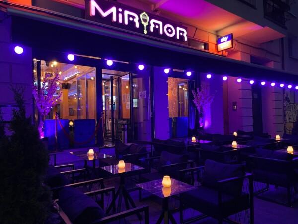 Beste Sportsbars in Berlin - Mirror Lounge