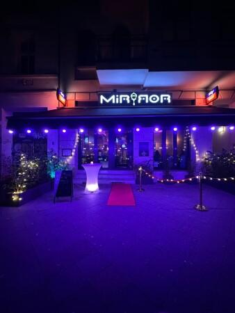 Beste Sportsbars in Berlin - Mirror Lounge