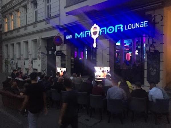 Beste Sportsbars in Berlin - Mirror Lounge