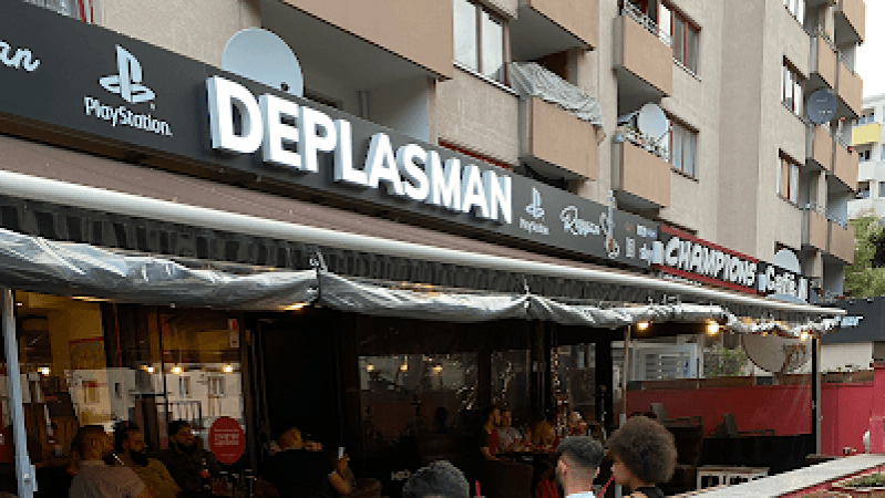 Beste Sportsbars in Berlin - Shisha Café Deplasman Café Reyyan Hookah Lounge PlayStation Café Shisha Bar