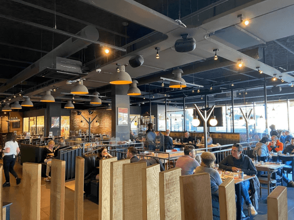 Les Meilleurs Bars à Antibes - Les 3 Brasseurs - Antibes